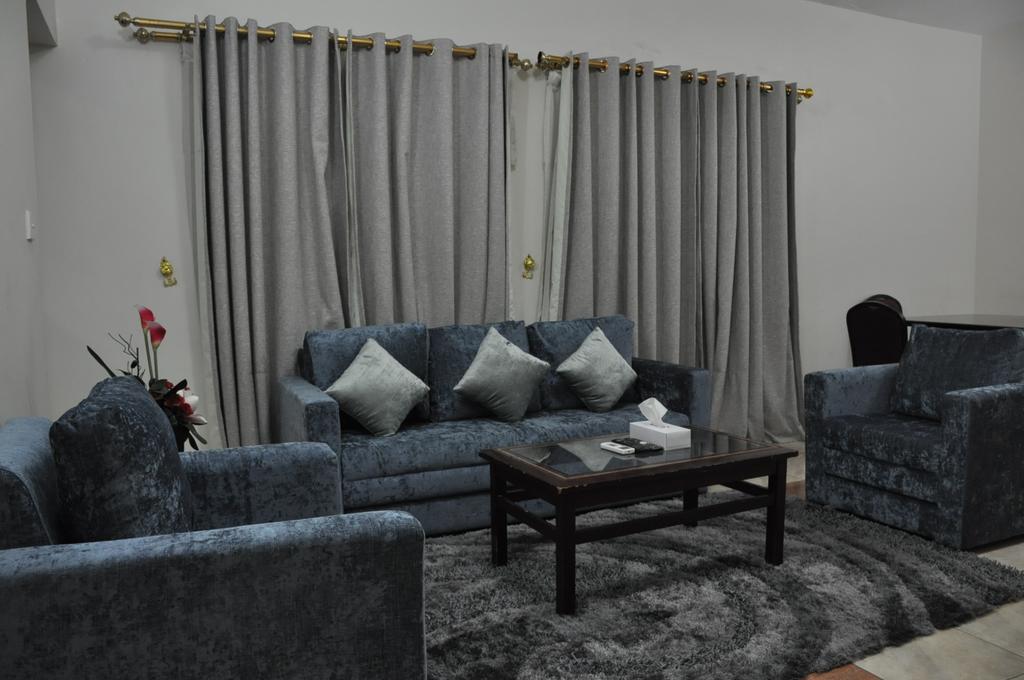 Sahara Hotel Apartments Muscat Exteriör bild